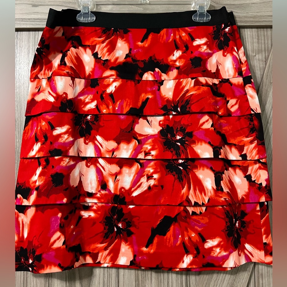 Red Floral Print Tiered Skirt by LARRY LEVINE SZ 12